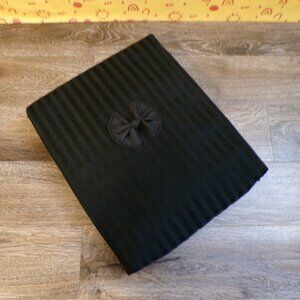 Debbee Flip 'n' Dazzle Travel Jewelry Organizer Black on Black Stripes